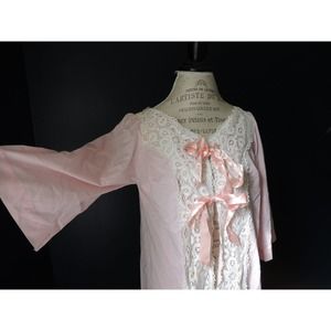 Vintage Saramae Lingerie French Style Bow Tie Front White Lace Nightgown Robe M